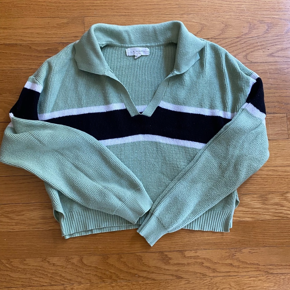 PacSun Green V-Neck Top with Black Accents
